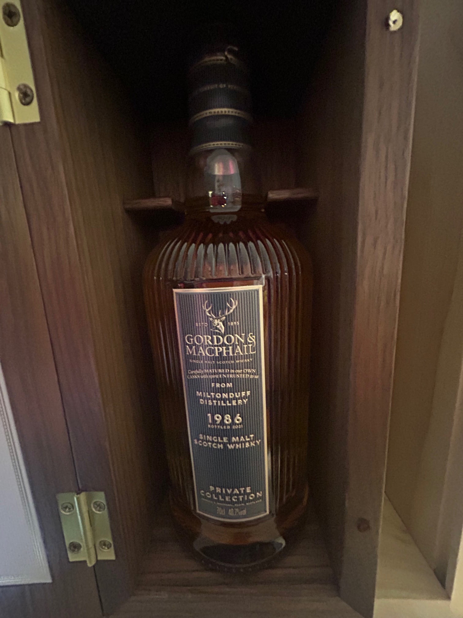 Miltonduff 1986 Private Collection Single Cask Gordon & MacPhail Single Malt Whisky 48.7%